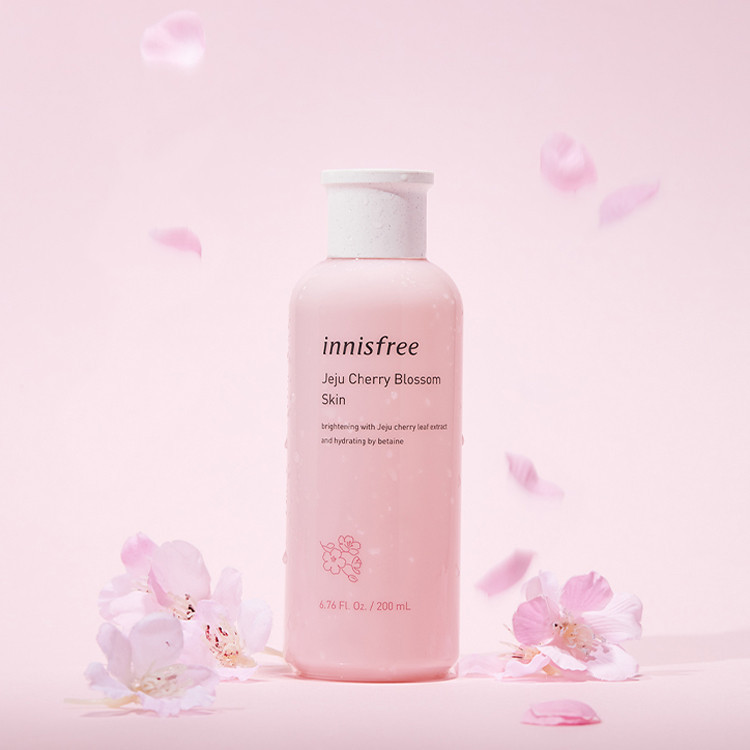 Đánh giá Toner Innisfree White Tone Up Skin