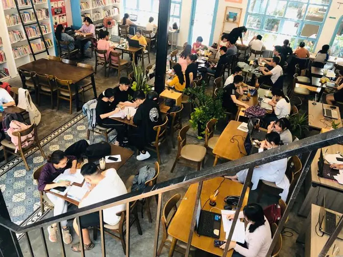 The Book Library & Cafe – Quán Cafe Sách ở Đà Nẵng