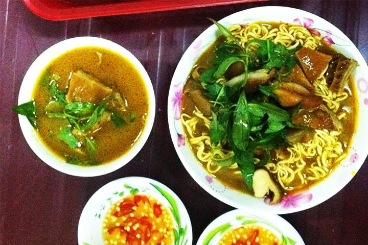Phá lấu bò cây Trâm