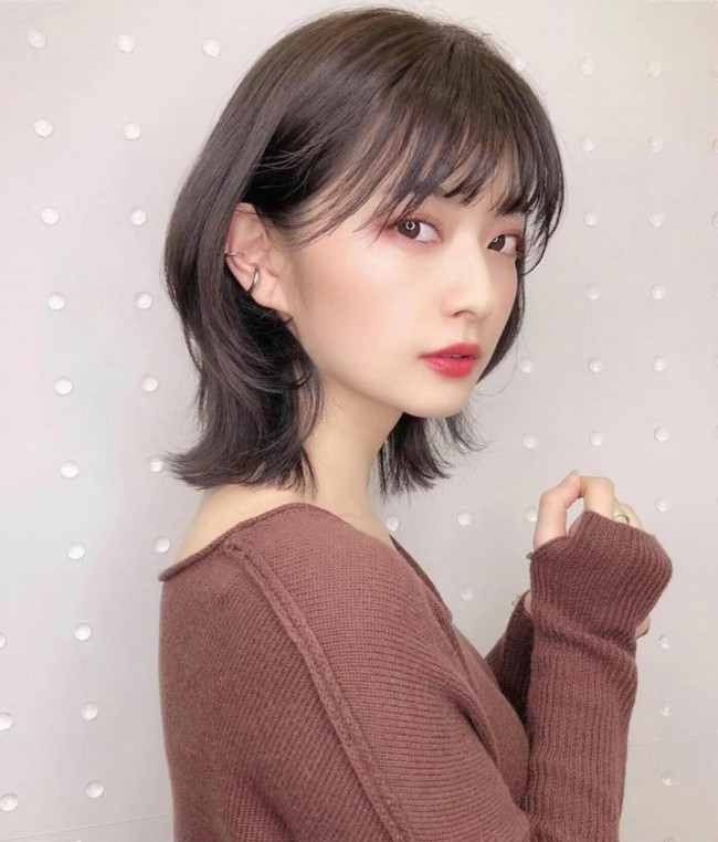Kiểu tóc mullet layer nữ mặt dài