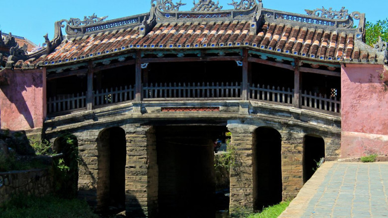 Chùa Cầu