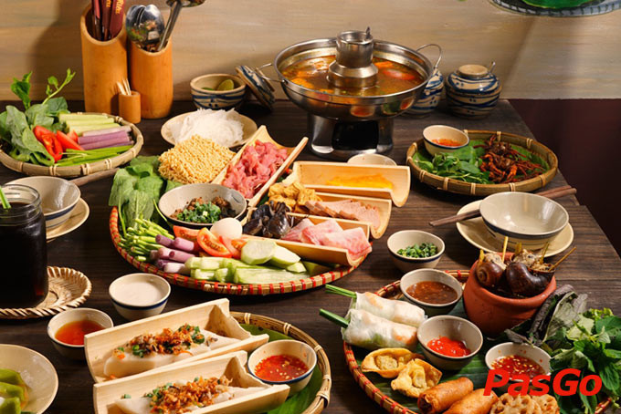 Nhà hàng Hoa Riêu