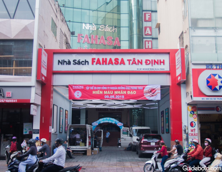 Nhà Sách FAHASA Tân Định