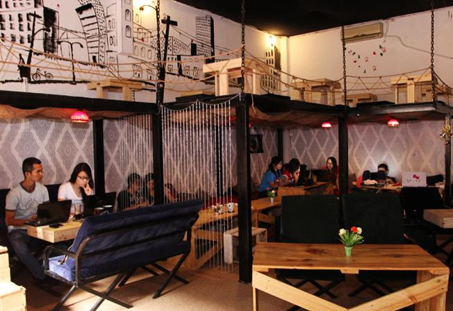 Xúc Xắc Xoay Coffee