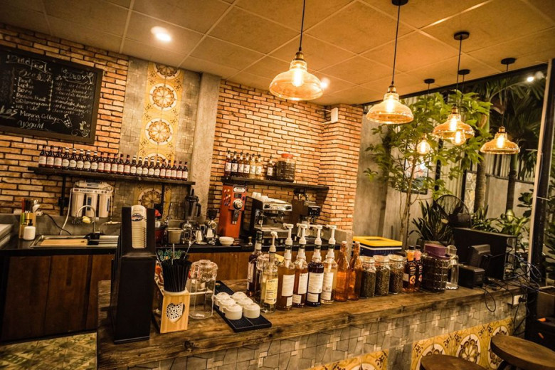 The Bis Coffee