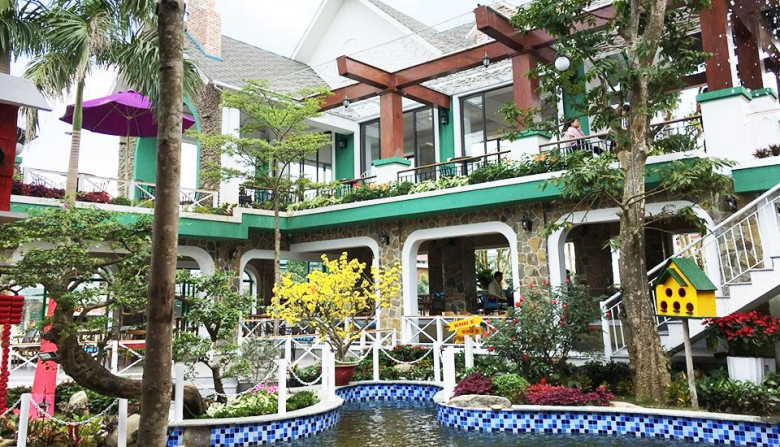 Hapi House Café