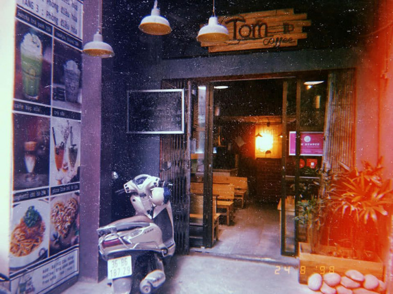 Tom’s Coffee House
