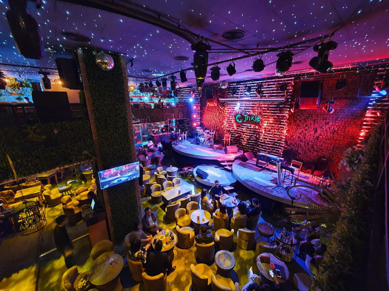 Trixie Café & Lounge