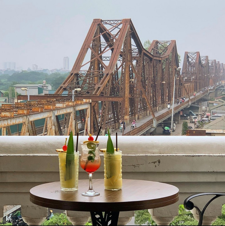 Serein Café and Lounge