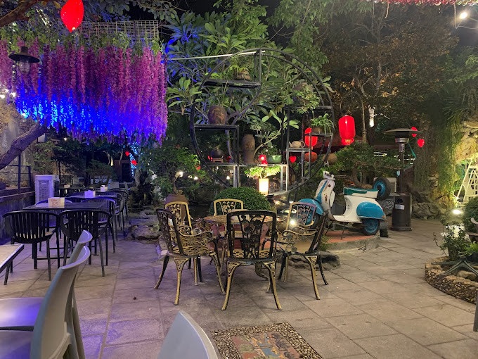 Q5 Coffee Garden