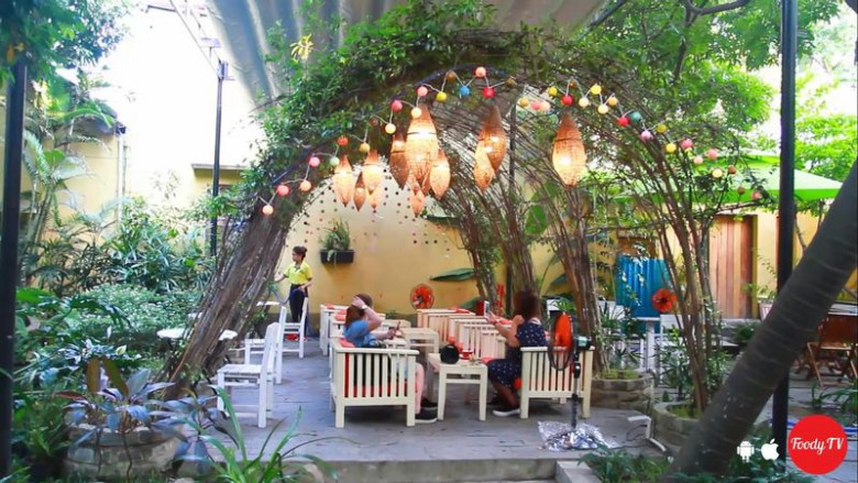 The Suburbs Café