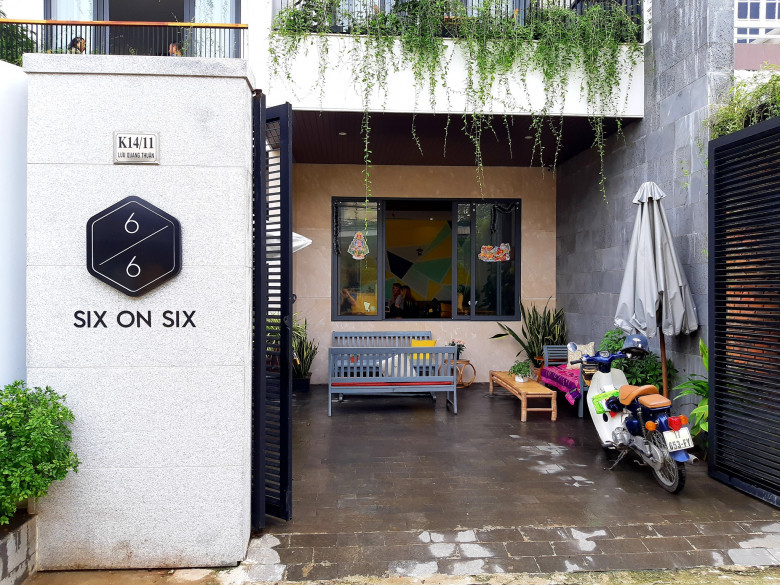 Six On Six Cafe