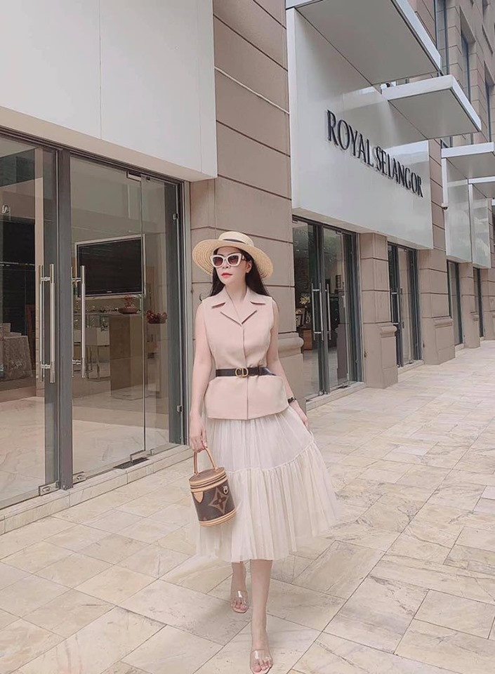Cute Girl Shop