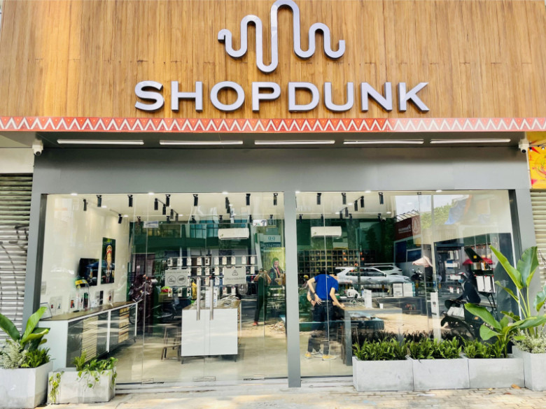 Cửa hàng điện thoại ShopDunk - Hai Bà Trưng, Hà Nội