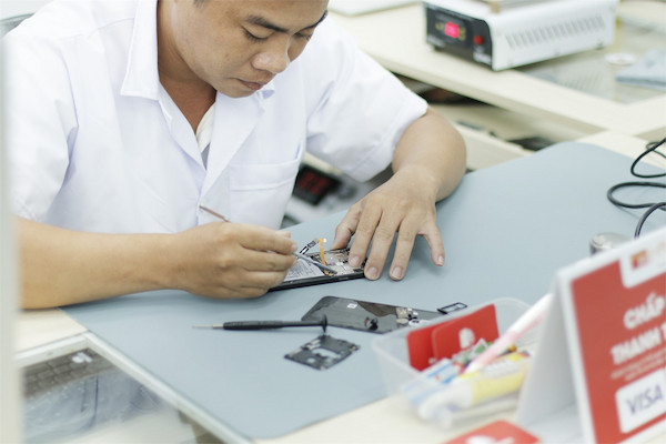 Cửa hàng sửa chữa điện thoại FPT Shop - Quận Ba Đình, Hà Nội