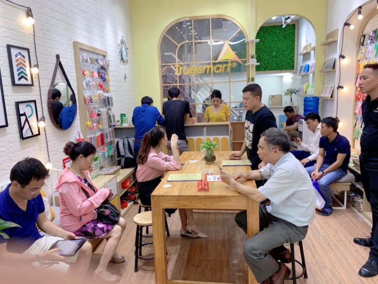 Cửa hàng sửa chữa điện thoại TrueSmart - Quận Long Biên, Hà Nội