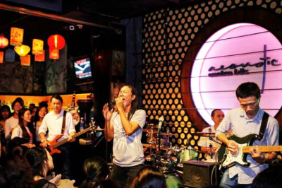 TOP 15 quán cafe acoustic TPHCM nhạc hay view đẹp